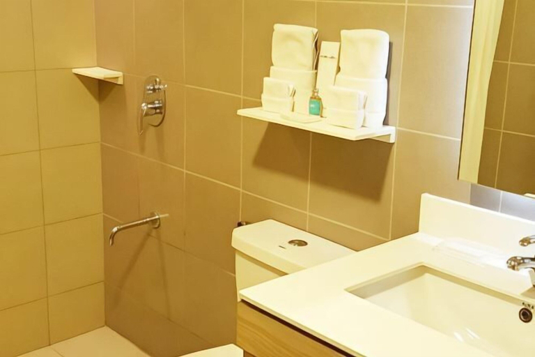 Bathroom 28