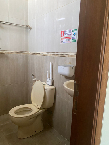 Bathroom 5
