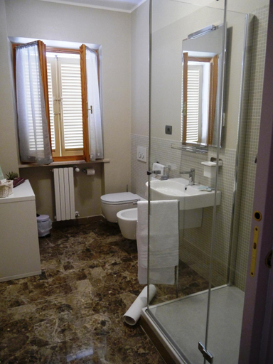 Others 2, B&B Le Dive, Ancona