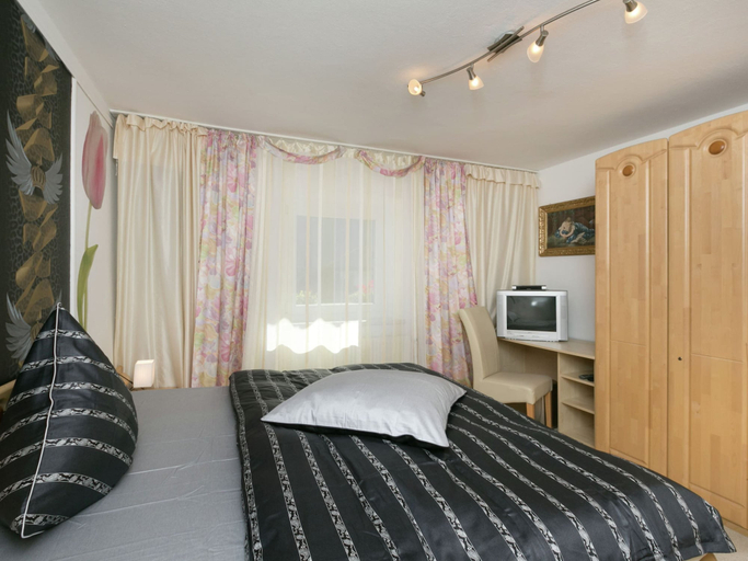 Bedroom 4, Apartment in Aschau Near Ski Hochzillertal, Schwaz