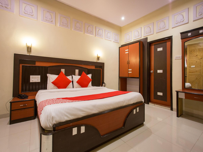 Bedroom 3, Hotel Pratap Heritage, Satara