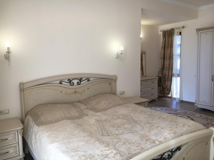 Bedroom 2, Deer Villa