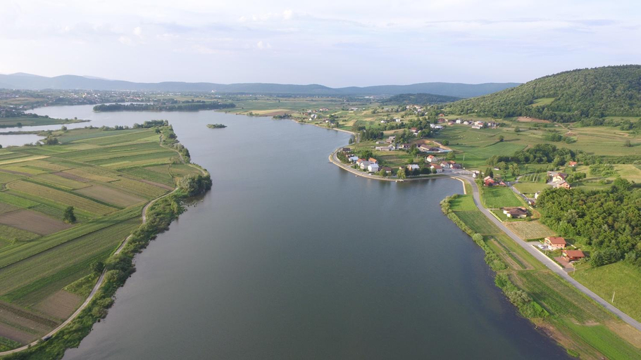 Others 5, Kuca za odmor Jezero, Ogulin