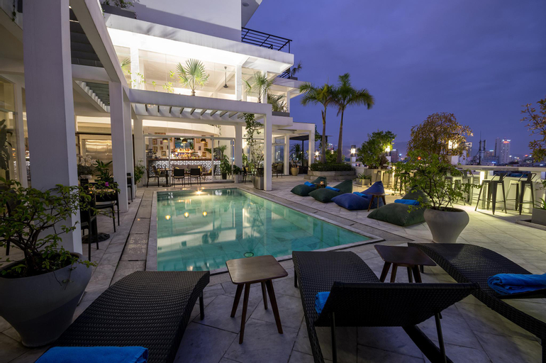 Swimming Pool 10
