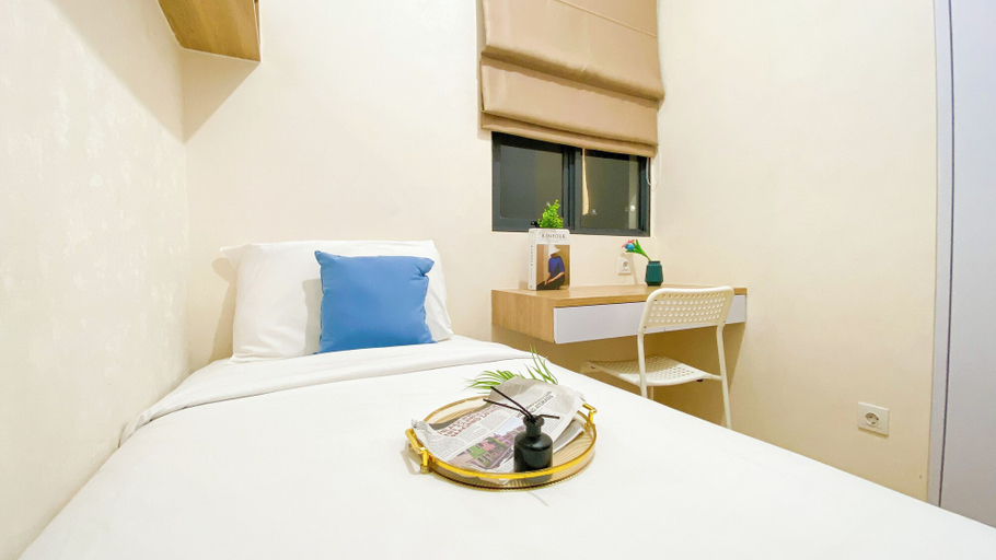 Bedroom 2, Relaxing And Strategic 2Br At Sky House Bsd Apartment, Tangerang Selatan