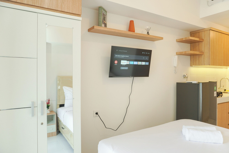 Bedroom 4, Comfy And Homey Studio At Tokyo Riverside Pik 2 Apartment, Tangerang