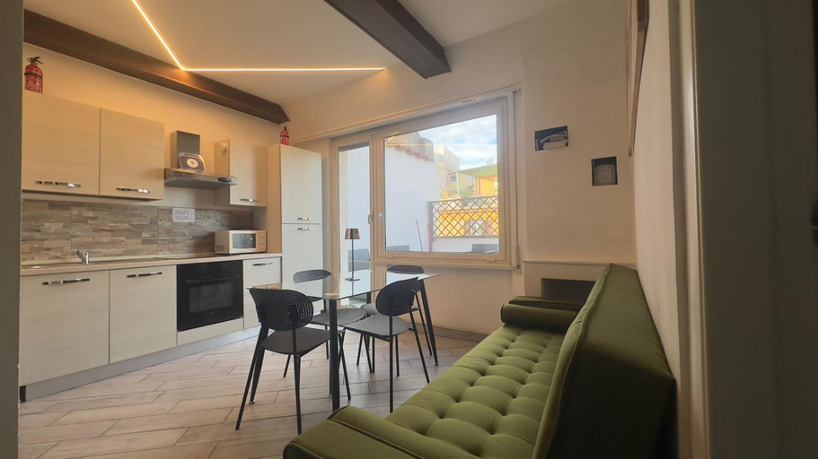Rome Apartment with terrace Autonomous, Rome