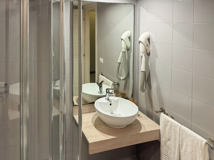 Bathroom 4, Hotel degli Ulivi, Matera