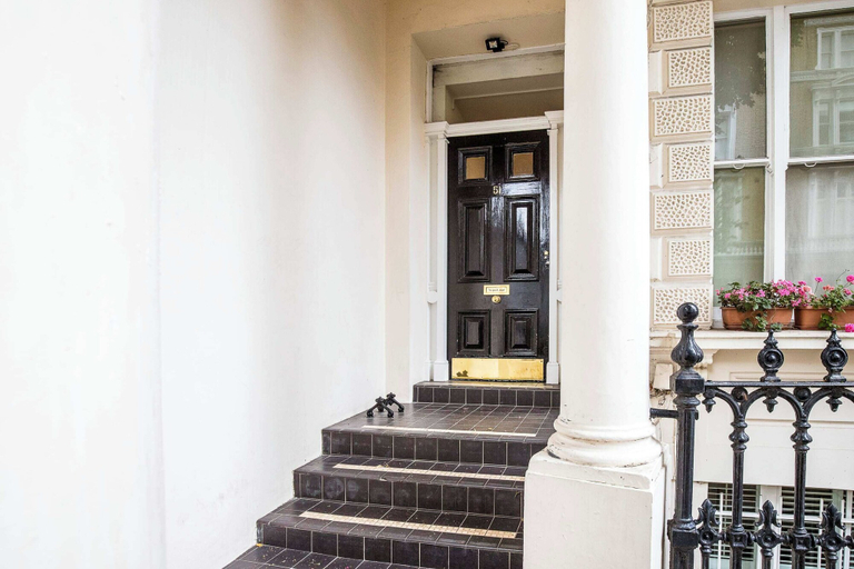 Others 5, Classic Victorian Flat With Terrace, London