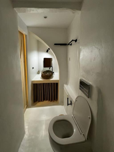 Bathroom 4, White Sand Cave Suite, South Aegean