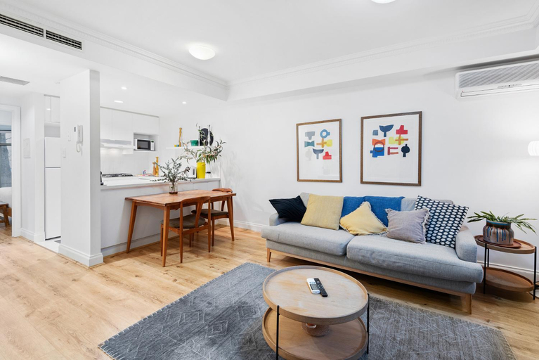 Others 3, Vibrant 1-Bed Apartment On the Famous Chapel St, Melbourne