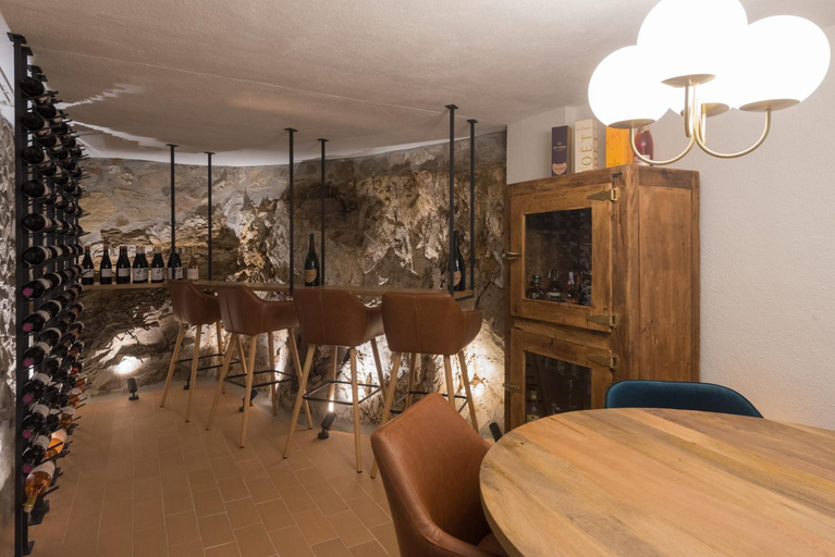 Others 4, La Piconera (Petit Luxe), Girona