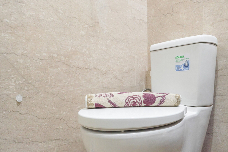 Bathroom 5, Comfortable And Homey Studio At Menteng Park Apartment, Jakarta Pusat