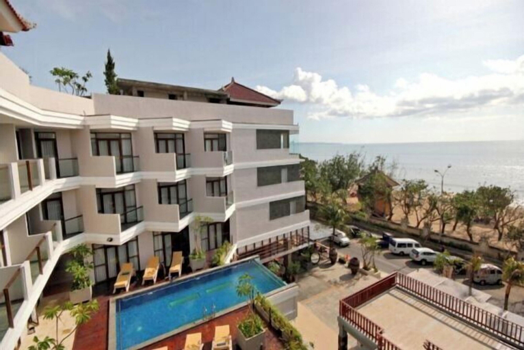 Exterior & Views 16
