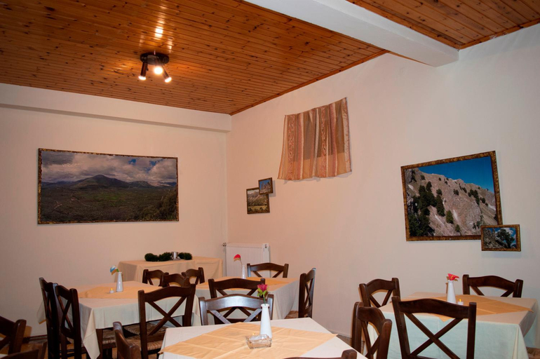 Food & Drinks 3, Xenon Achladokampos, Peloponnese