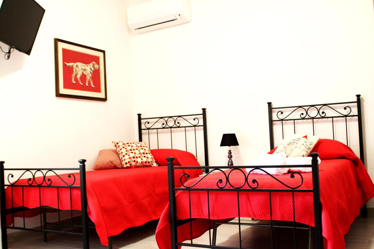 Others 5, casa andreana, Sassari
