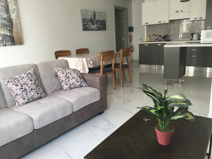 Others 4, Seaside Room