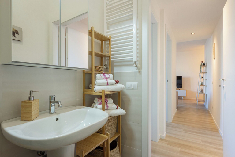 Bathroom 4, Mamo Florence - Mosse Leopolda Apartment, Florence