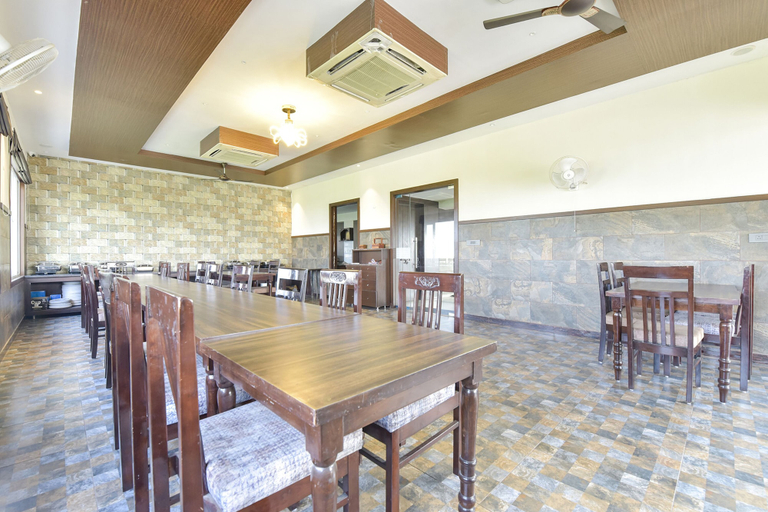 Food & Drinks 4, Fabhotel Prime Amantra, Udaipur
