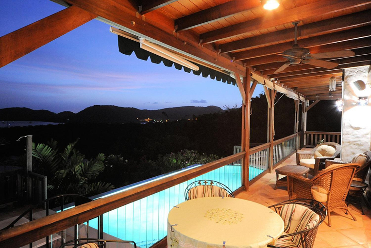 View 2, Tivigny Villa