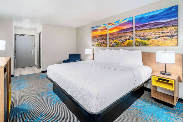 Bedroom 4, Days Inn by Wyndham Los Lunas, Valencia