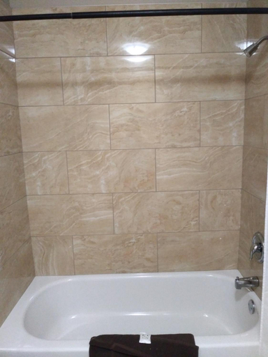 Bathroom 3, Aries Motel, Division No. 14