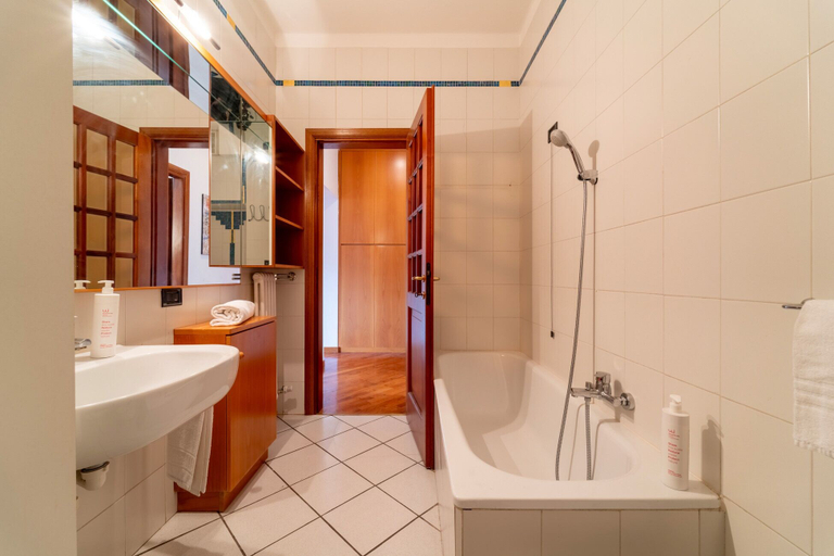 Bathroom 3, Gerbett Apartment with Terrace by Wonderful Italy, Como