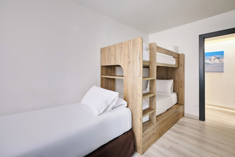 Bedroom 3, Hotel VM Prisma
