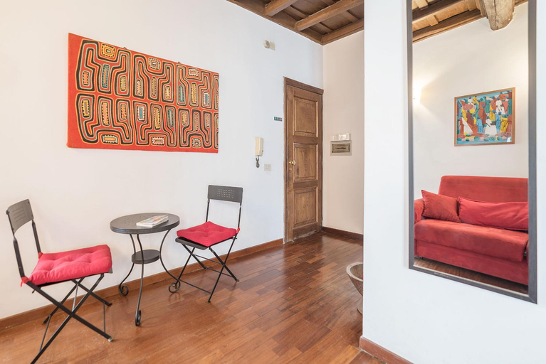Others 4, Panetteria Apartment, Roma