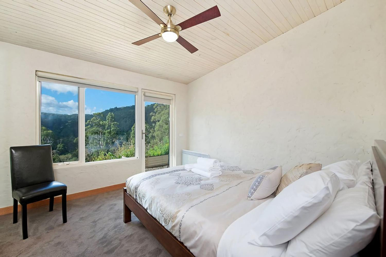 Bedroom 13