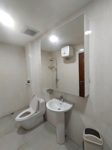 Bathroom 4