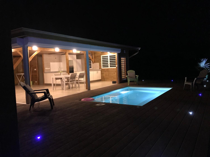 Others 4, Villa neuve de standing en bois avec piscine, Le Moule