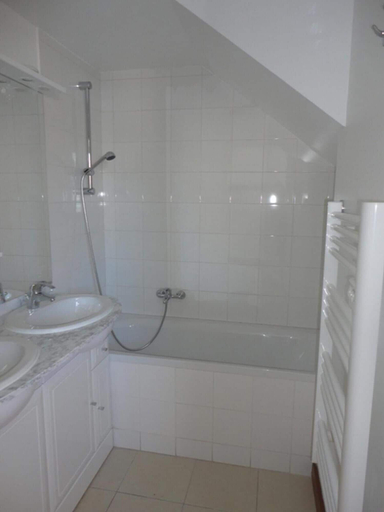 Bathroom 5, Adonis Valberg, Alpes-Maritimes