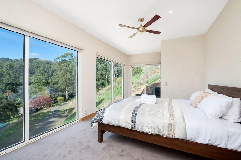 Bedroom 12