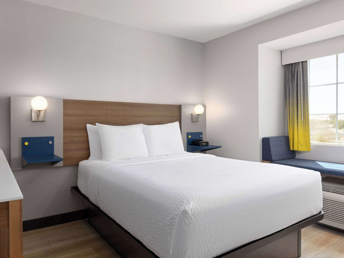 Bedroom 4, Microtel Inn & Suites by Wyndham Tracy, San Joaquin