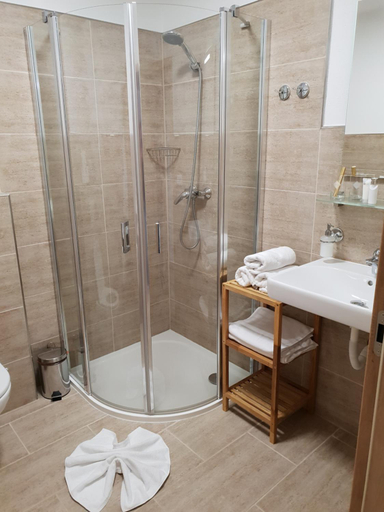 Bathroom 3, Amalia Haus, Schwaz