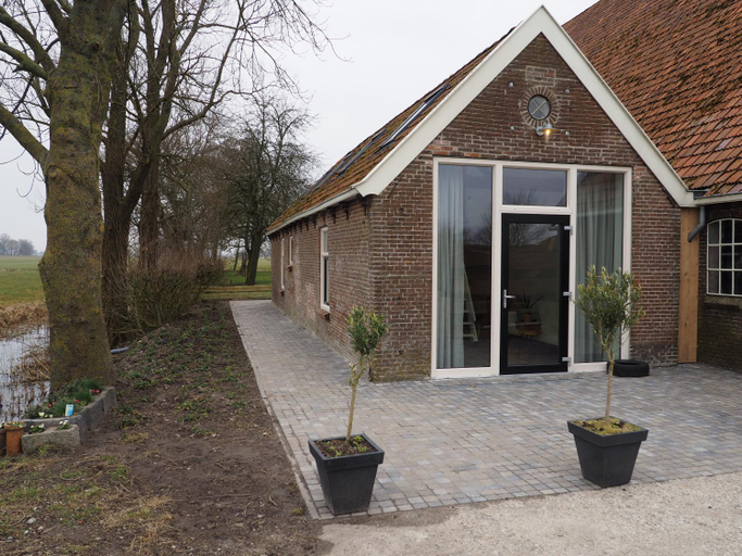 Others 4, Jelsum aan de Ee, Leeuwarderadeel