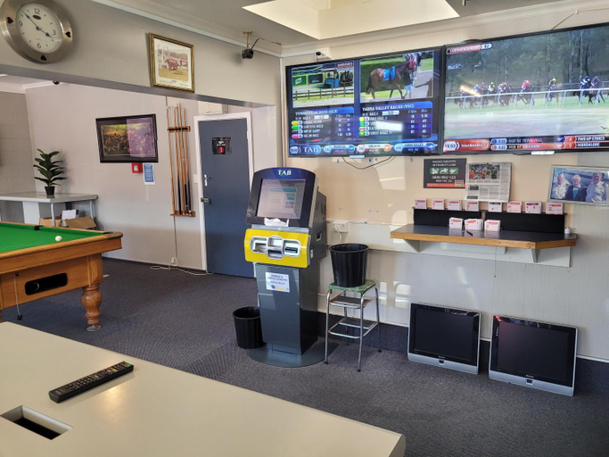 Others 3, Railway Hotel/Motel Hokitika, Westland
