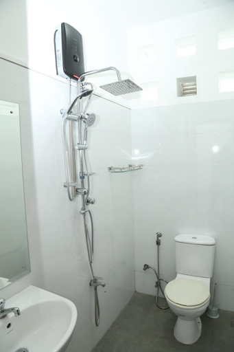 Bathroom 3, Jays Guest Diyatha Waterfront, Sri Jayawardanapura Kotte