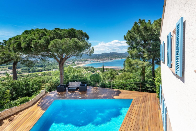Sport & Beauty 2, Villa with Magic view of Bay of Saint Tropez, Var
