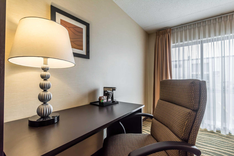 Others 3, Quality Inn, Simcoe