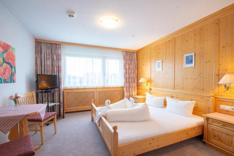 Bedroom 2, Hotel Engel, Bregenz
