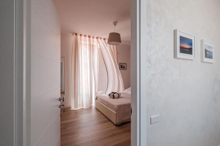 Others 5, B&B Terza Luna, Salerno