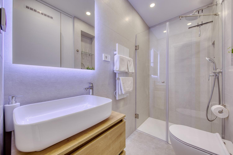 Bathroom 3, Suncity Apartments, Zadar