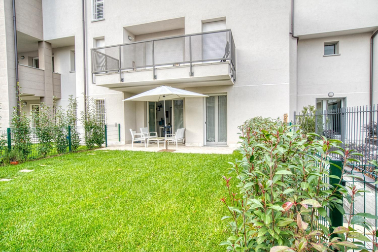 CaseOspitali - CASA AZZURRA incantevole bilocale con giardino, Milano