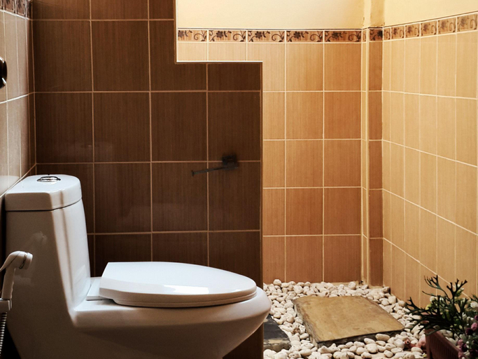 Bathroom 7
