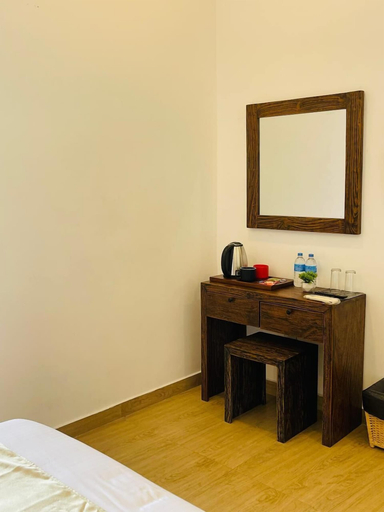 Bedroom 2, Lucky Transit Hotel, Katana