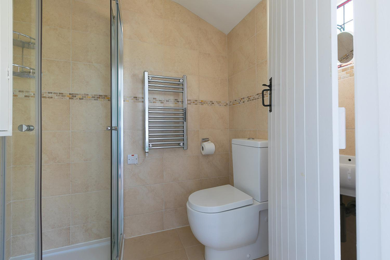 Bathroom 3, Whistler's Rest, Cornwall