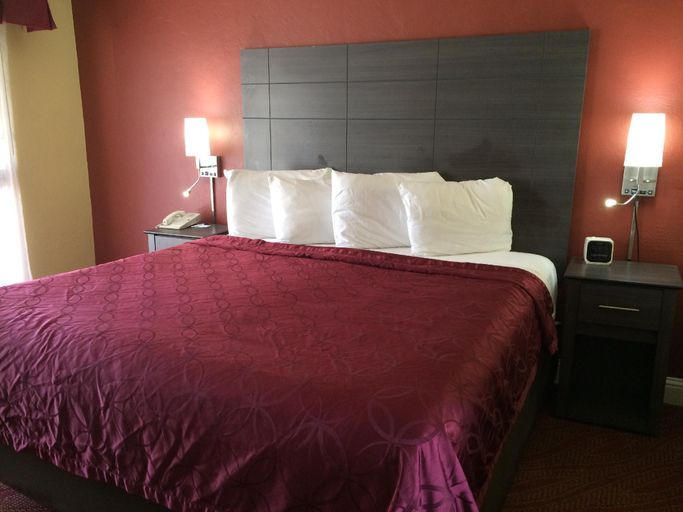 Bedroom 13