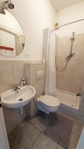 Bedroom 4, casa maya, Genova